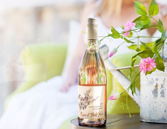 Wine with Lunch: An Enchanting Spring Rosé and Sandwich Pairing